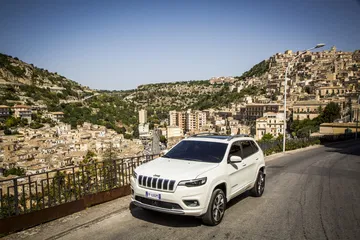 New Jeep Cherokee Overland 26