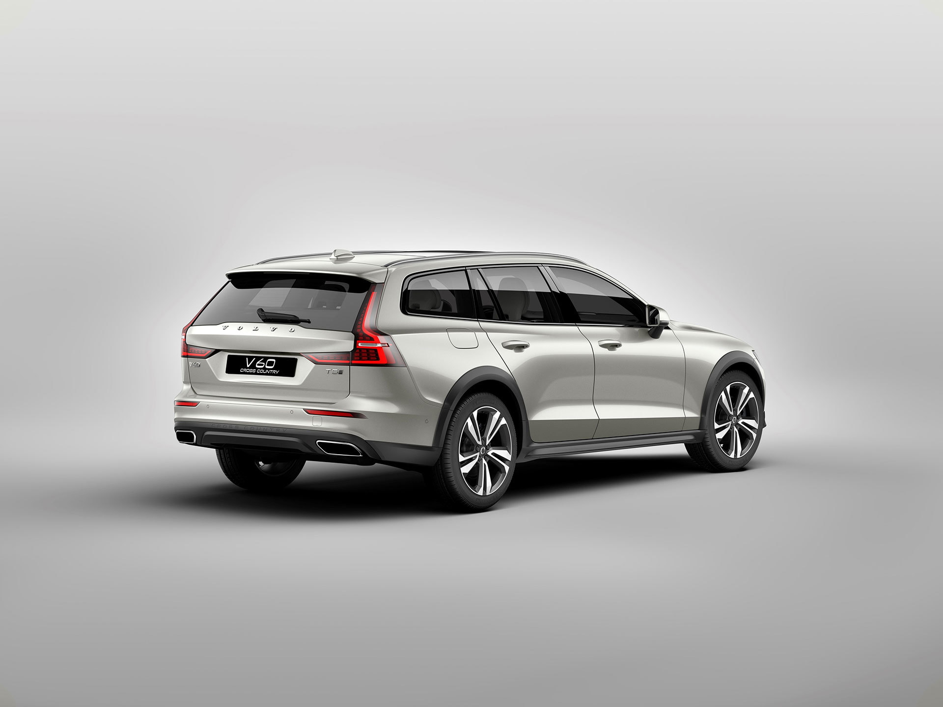 Volvo V60 Cross Country 2019 08
