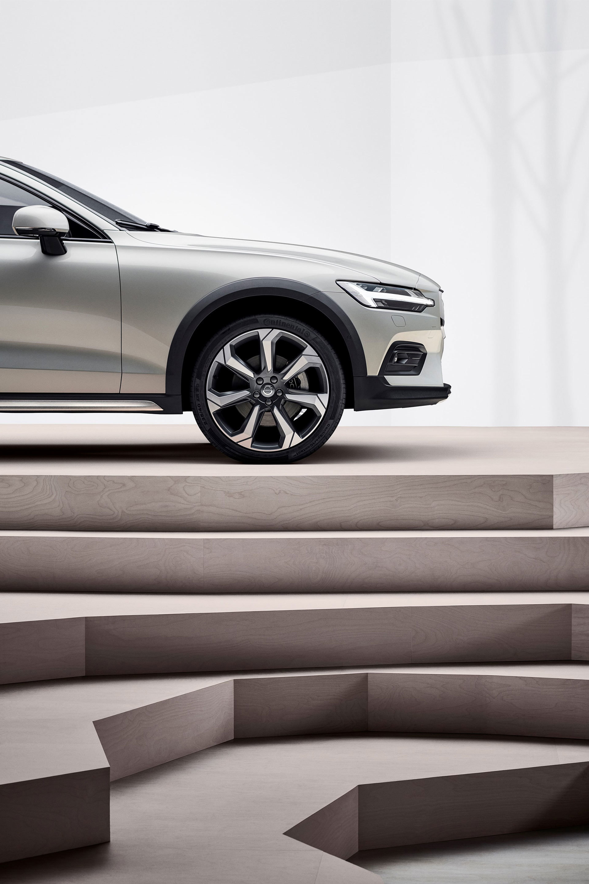Volvo V60 Cross Country 2019 25