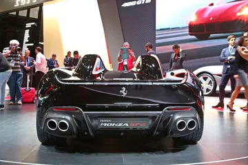 Ferrari Monza Sp1 Sp2 Paris 1018 012