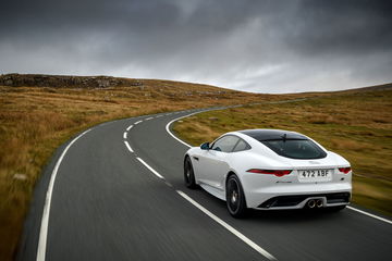 Jaguar F Type Chequered Flag 1