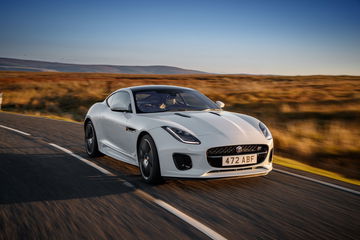 Jaguar F Type Chequered Flag 2