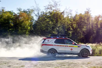 Land Rover Discovery Life Saving 2018 07