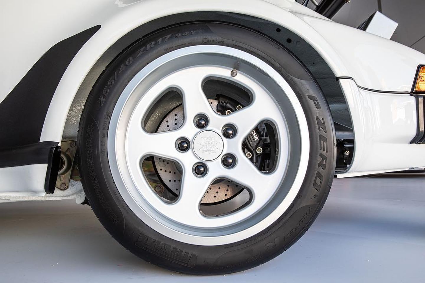 Lanzante Porsche 911 Tag Turbo 15