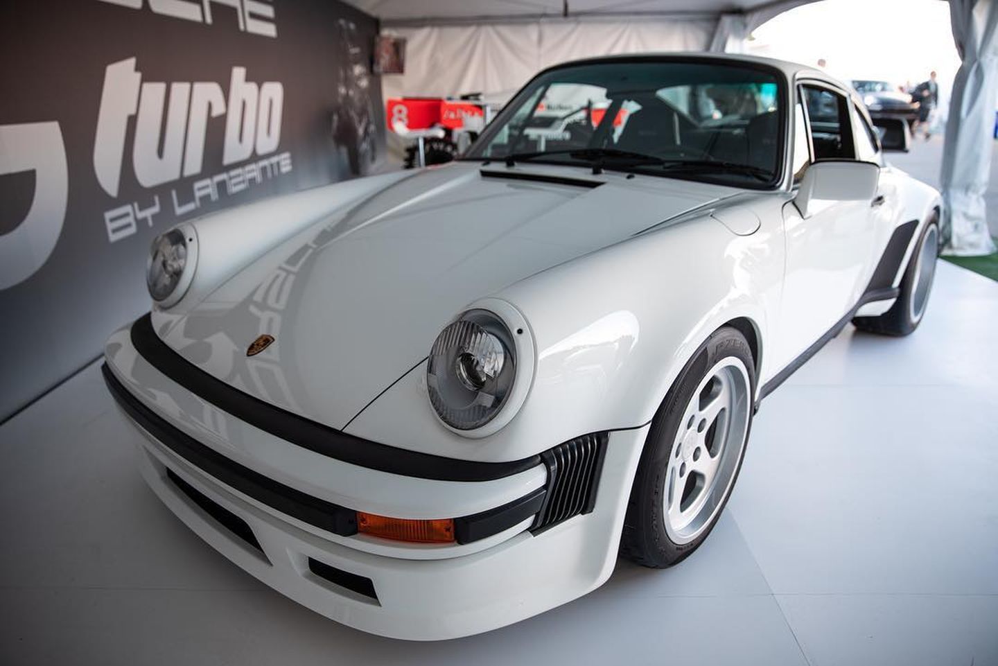 Lanzante Porsche 911 Tag Turbo 16
