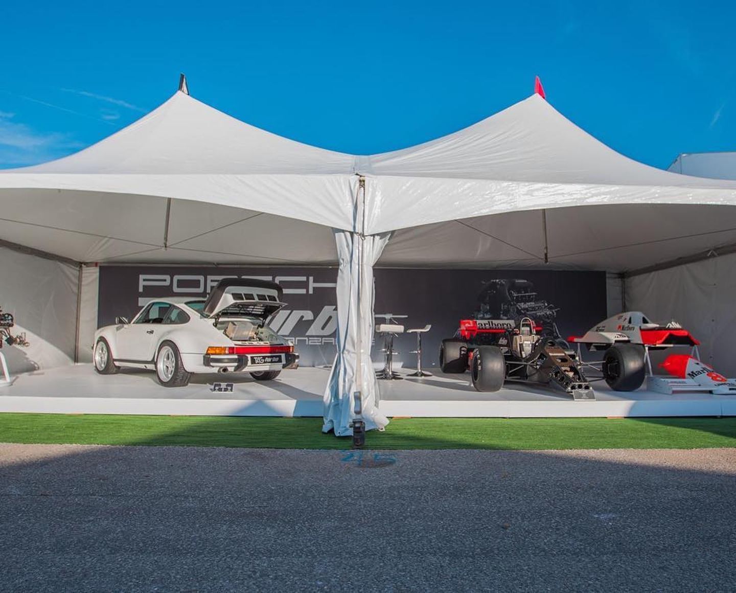 Lanzante Porsche 911 Tag Turbo 8