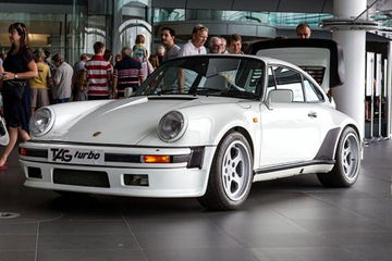 Porsche 911 Tag Mclaren 2