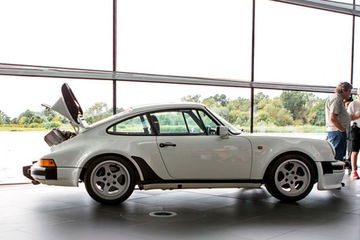 Porsche 911 Tag Mclaren 4