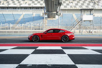 Porsche Panamera Gts 2019 04