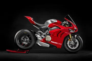 02 Ducati Panigale V4 R Uc69194 Mid