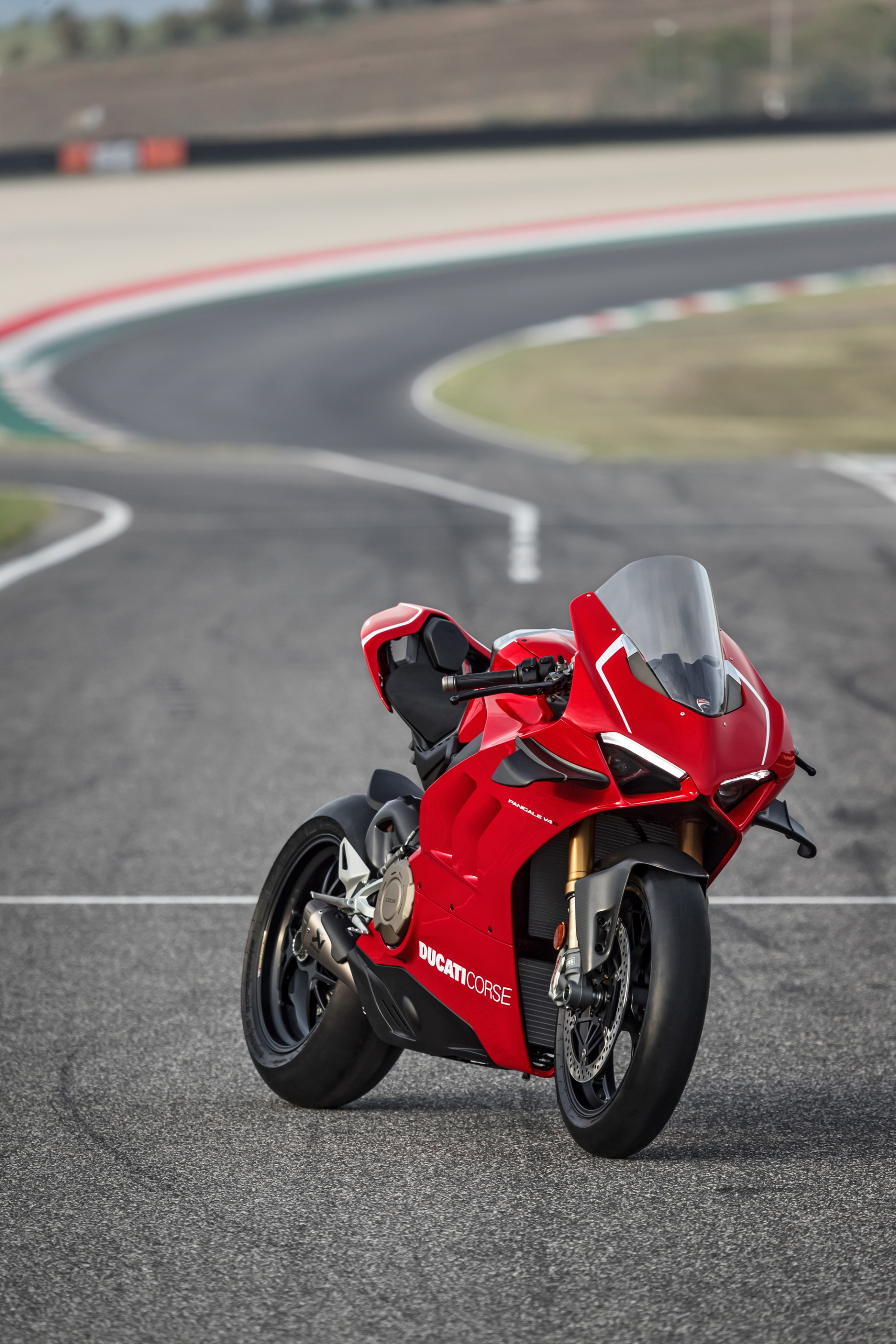07 Ducati Panigale V4 R Action Uc69243 Mid