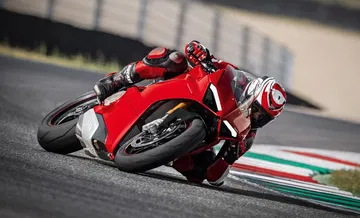 31 Panigale V4 S Uc35026 Mid