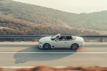 Bentley Continental Gt Convertible 2019 08