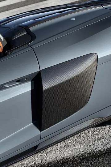 Exclusivo acabado en fibra de carbono en el Audi R8.