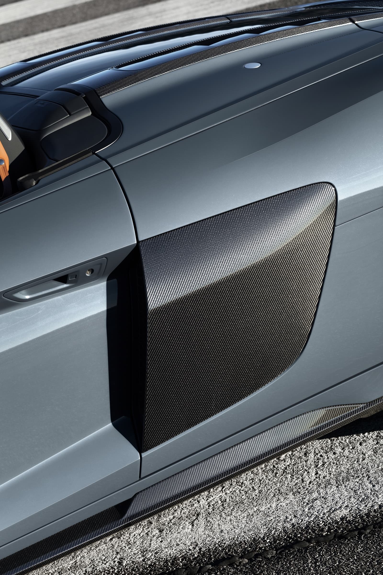 Exclusivo acabado en fibra de carbono en el Audi R8.