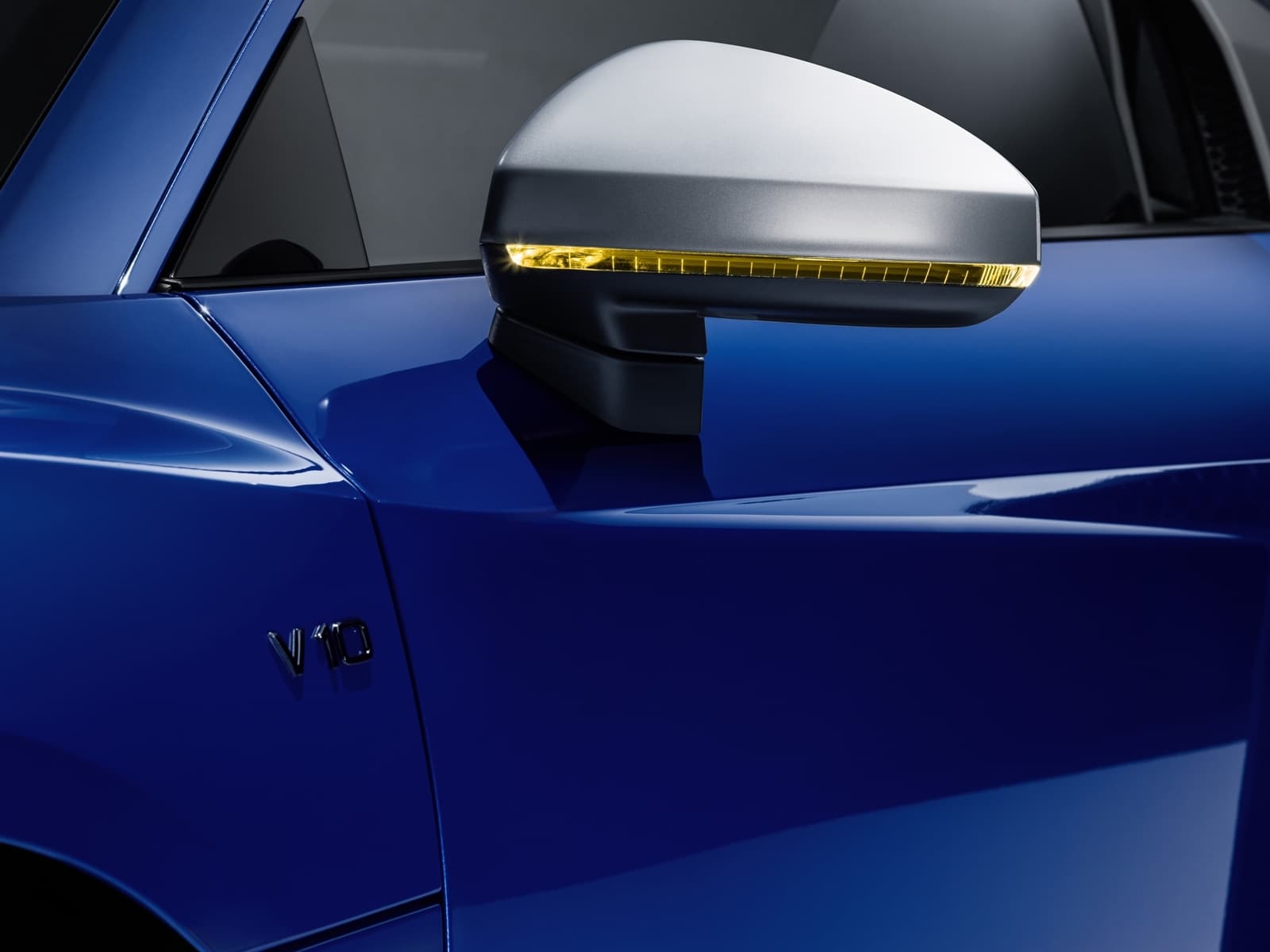 Espejo retrovisor con intermitentes LED integrados del Audi R8.