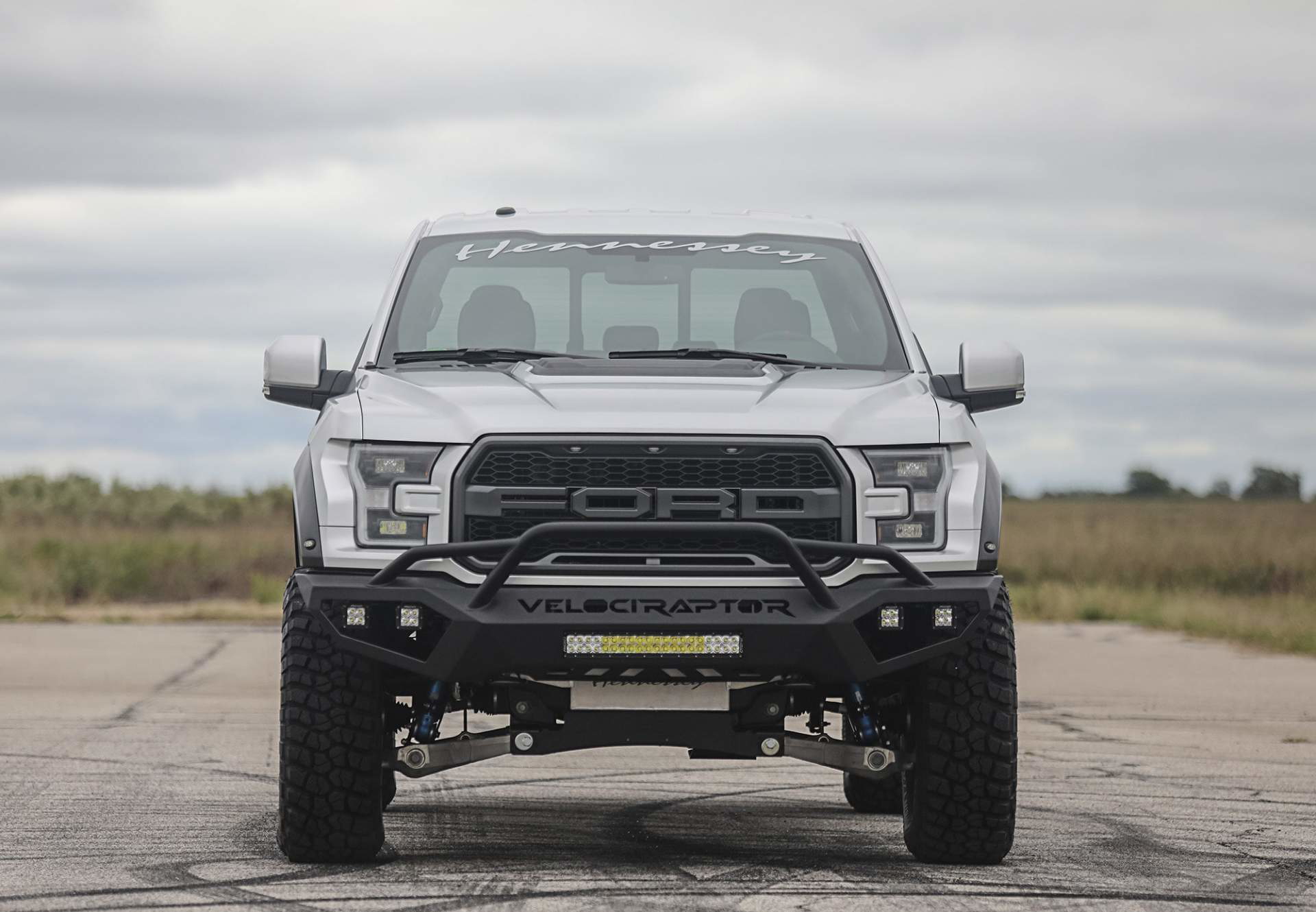 Hennessey Velociraptor V8 3