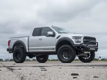 Hennessey Velociraptor V8 6