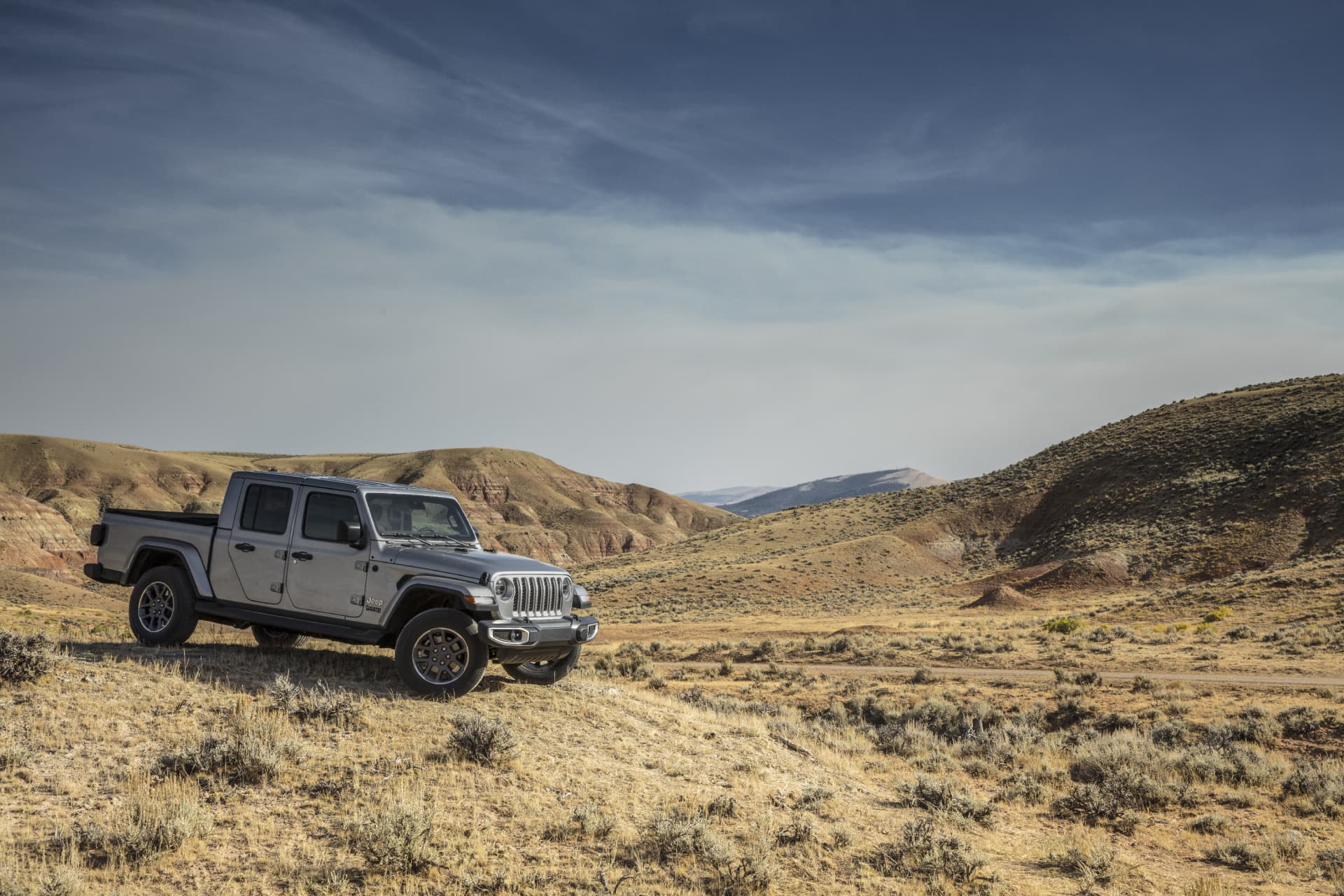 El Jeep Gladiator demuestra su versatilidad en caminos complicados.