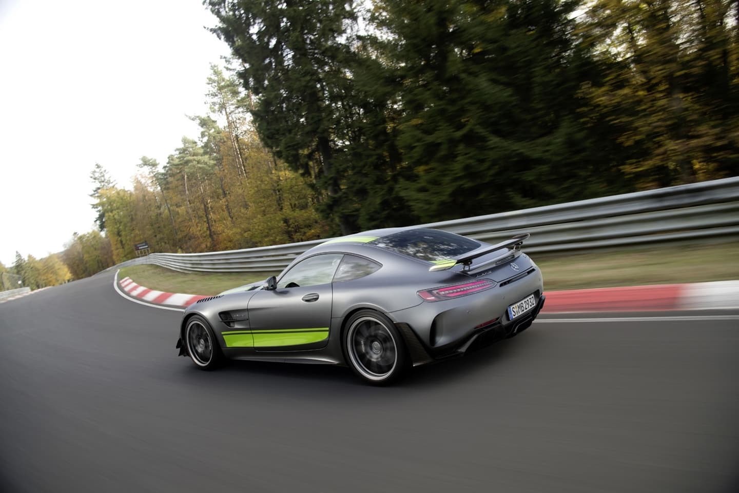 Mercedes Amg Gt R Pro 2019 1118 003