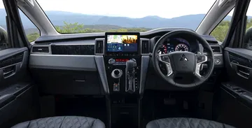 Mitsubishi Delica 2019 7