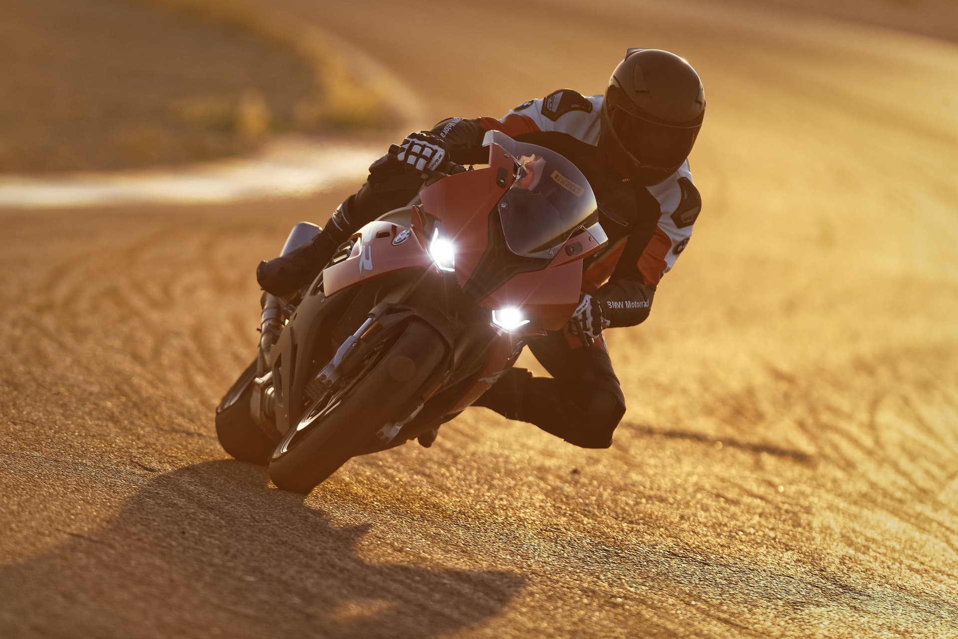 P90327352 Highres The New Bmw S 1000 R