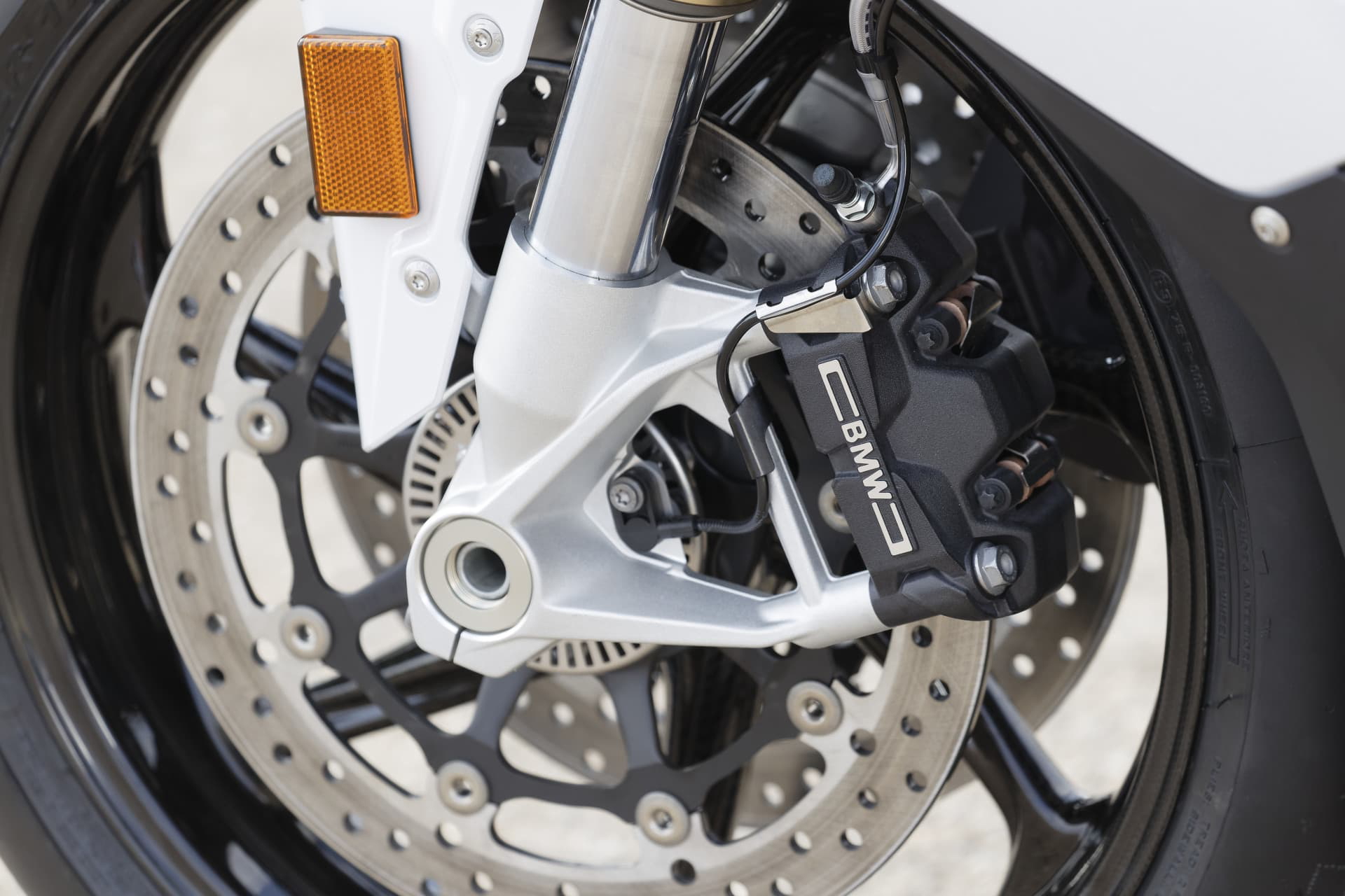P90327382 Highres Bmw S 1000 Rr Twin D