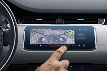 Range Rover Evoque Ground View 4