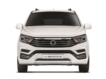 Ssangyong Rodius 2019 12