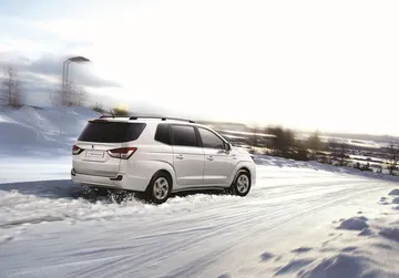Ssangyong Rodius 2019 8