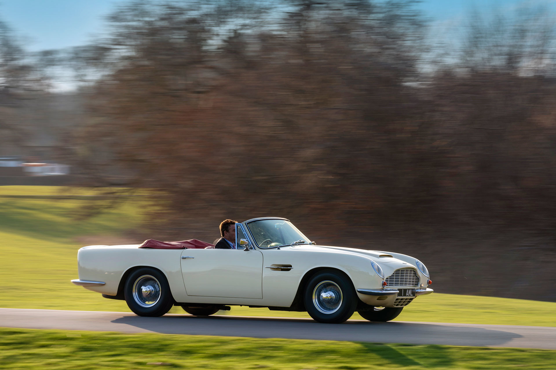 Aston Martin Db6 Volante 1970 Coche Electrico 13