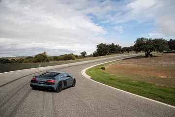 Audi R8 2019 Ascari 1218 020