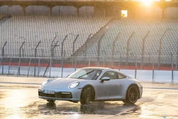 Porsche 911 992 Workshop 28