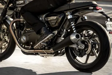 Triumph 2019 Speed Twin Side