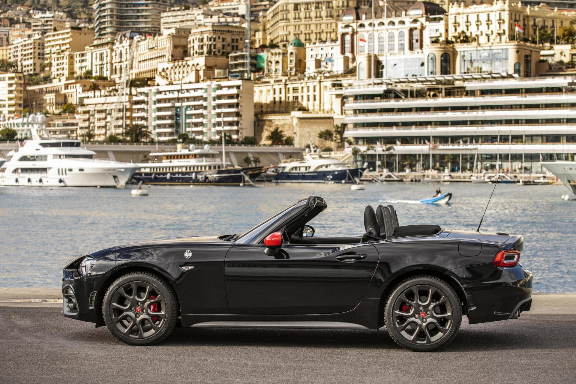 Abarth 124 Spider 70th Anniversary 5