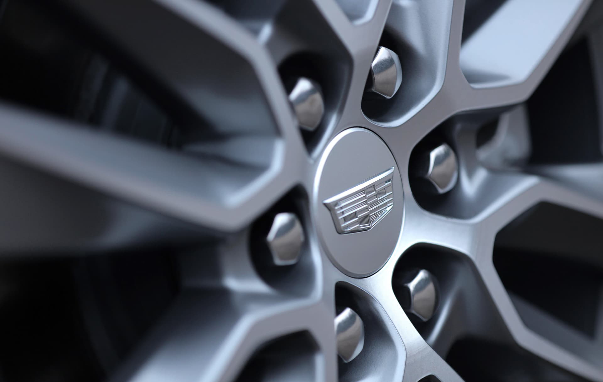 The Cadillac Xt6 Sport Is Defined By Darker Accents And More Agg
