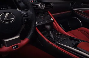 Lexus Rc F 2019 Interior 02