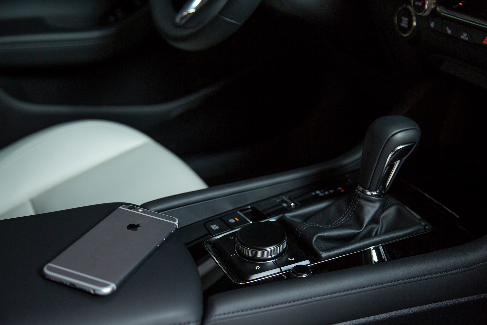 Mazda 3 2019 Interior 12