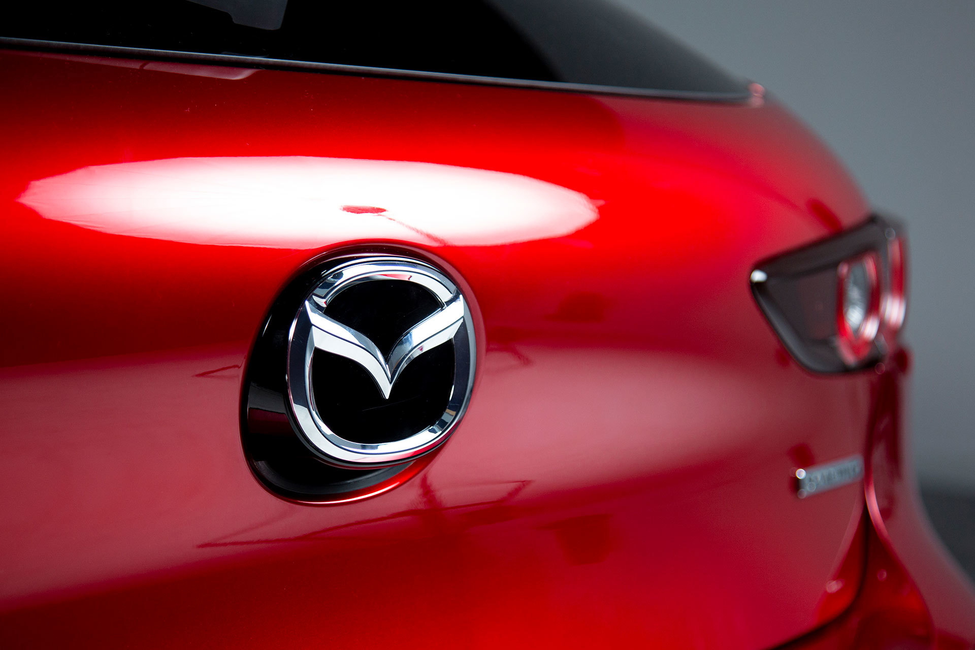 Mazda 3 2019 Rojo Detalles 02