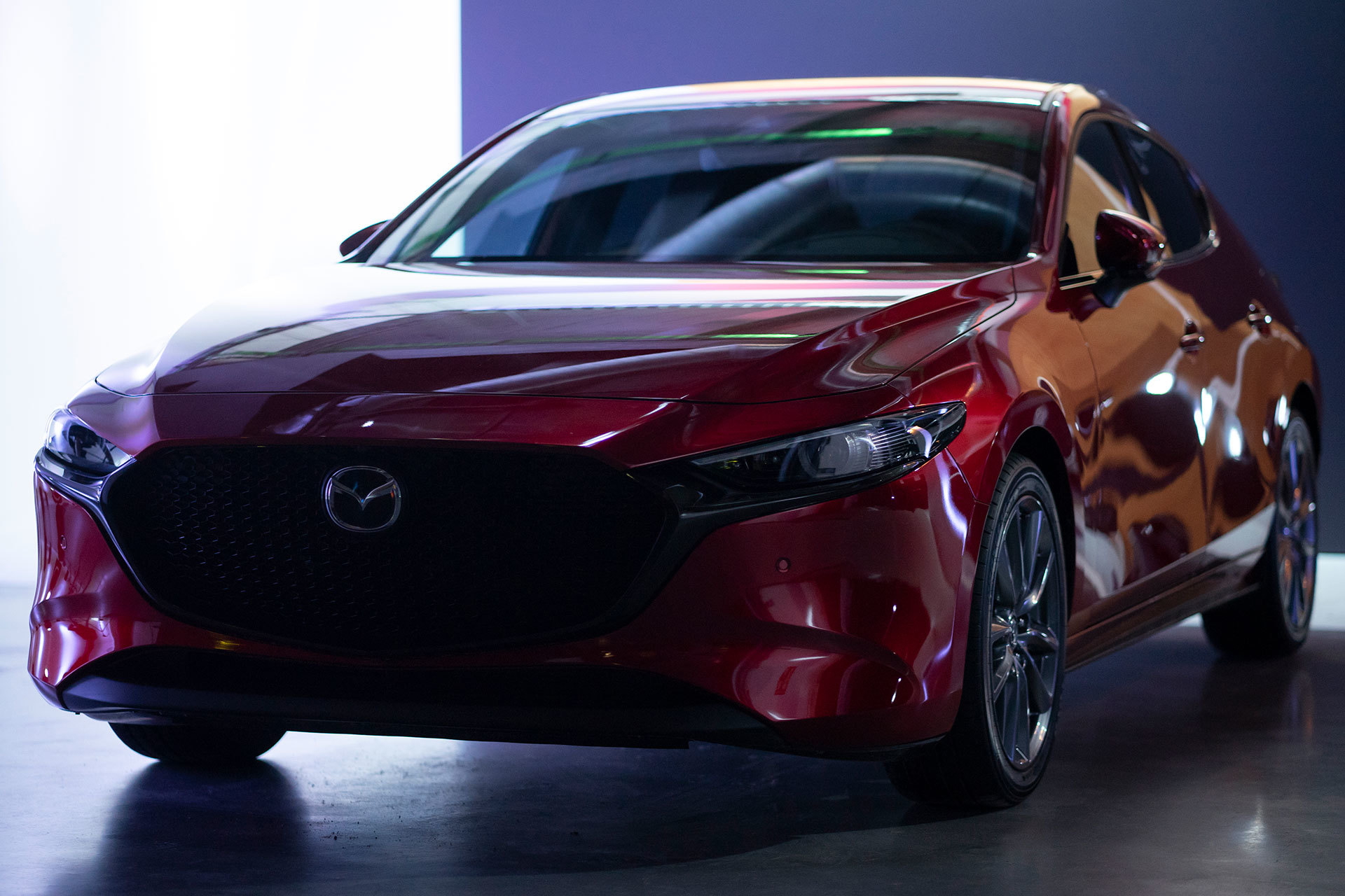 Mazda 3 Rojo Exterior 01