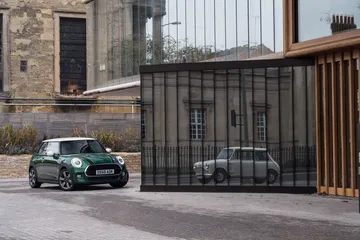 Mini Cooper 60 Years Edition 112