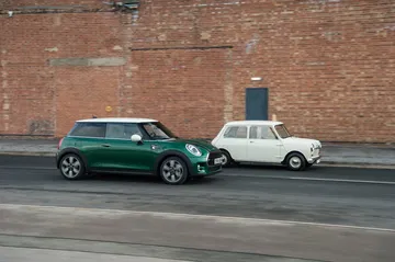 Mini Cooper 60 Years Edition 125