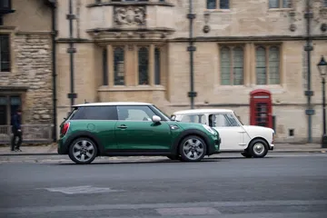 Mini Cooper 60 Years Edition 129