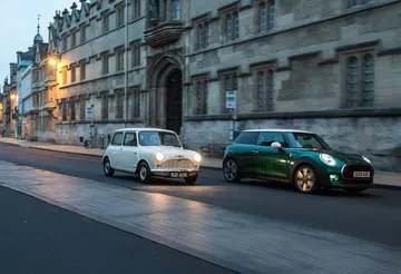 Mini Cooper 60 Years Edition 133