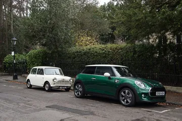 Mini Cooper 60 Years Edition 145