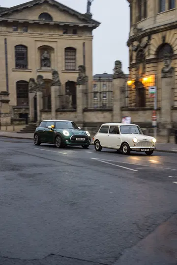 Mini Cooper 60 Years Edition 146