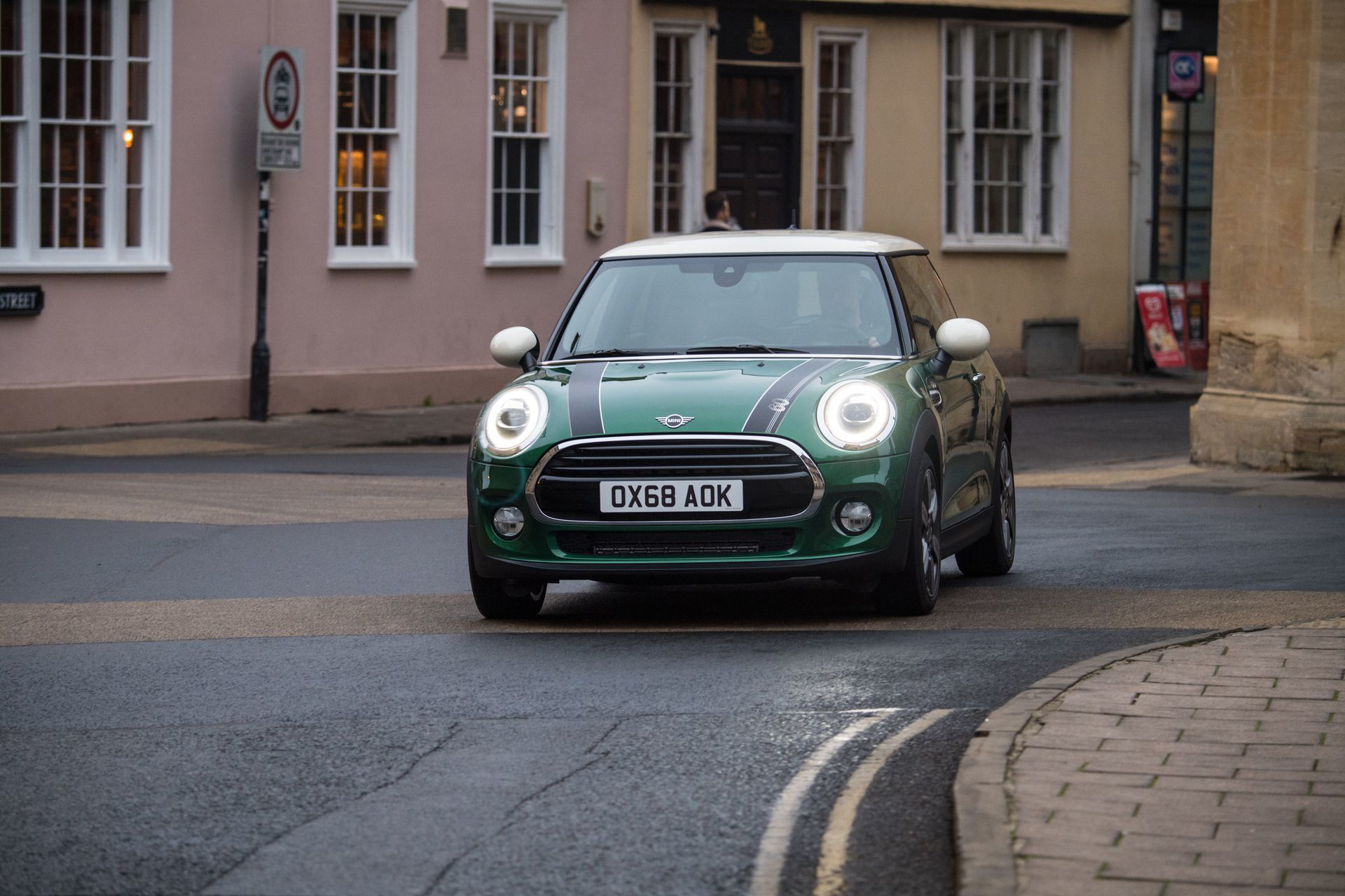 Mini Cooper 60 Years Edition 32
