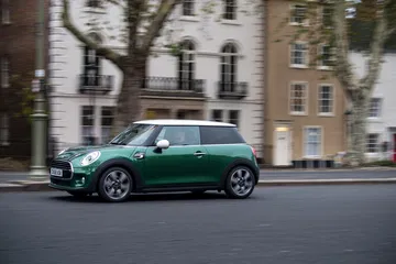 Mini Cooper 60 Years Edition 37