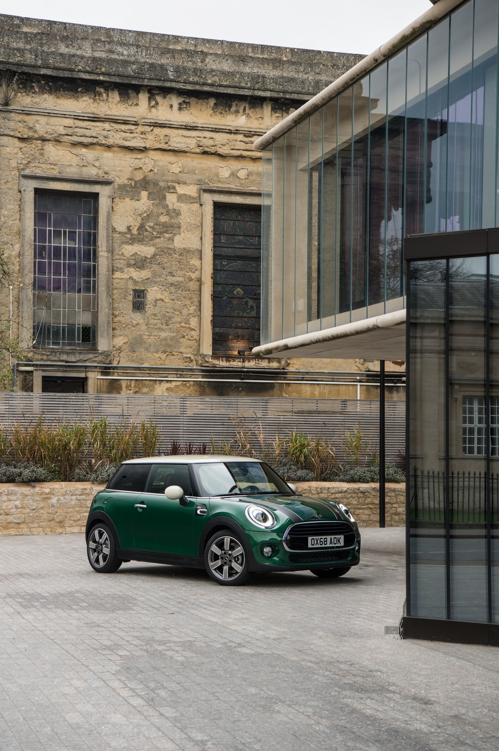 Mini Cooper 60 Years Edition 7