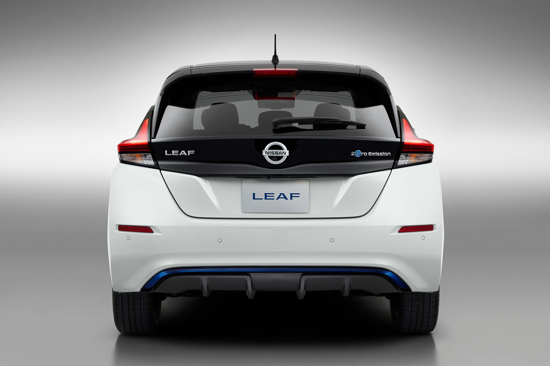 Nissan Leaf 3zero Blanco Exterior 07